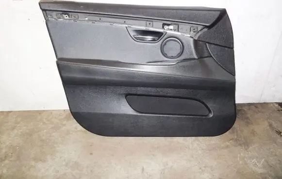 BMW 5 GT F07 Front door card panel trim