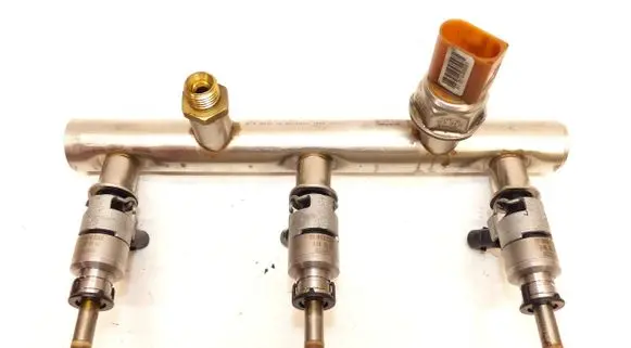 Fuel main line pipe