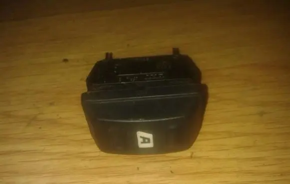 Citroen Xsara Picasso Electric window control switch