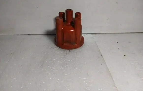 Volkswagen Golf II Spark distributor cap 1235522056