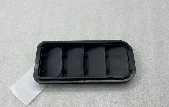 Volkswagen T-Roc Quarter panel pressure vent 7N0819465F