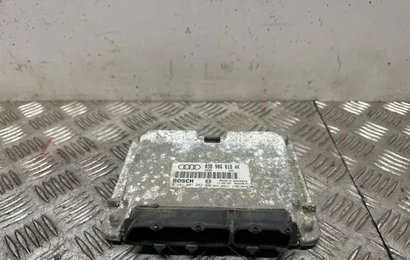 Audi A3 S3 8L Engine control unit/module 038906018AK 0281001852