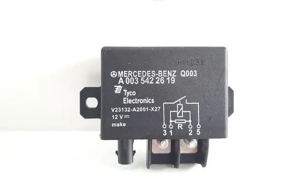 Mercedes-Benz C W204 Other relay A0035422619