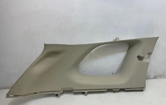Mitsubishi Outlander (C) pillar trim 7230A695ZZ
