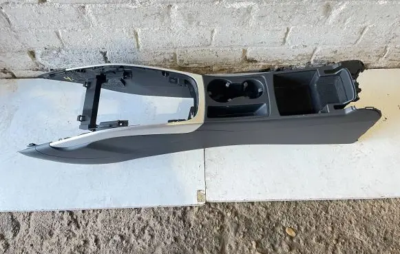 Audi A4 S4 B8 8K Center console 8K0864981D