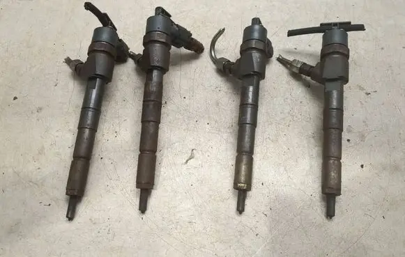 Fuel injectors set