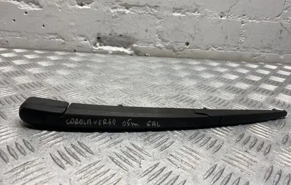 Toyota Corolla Verso E121 Rear wiper blade arm