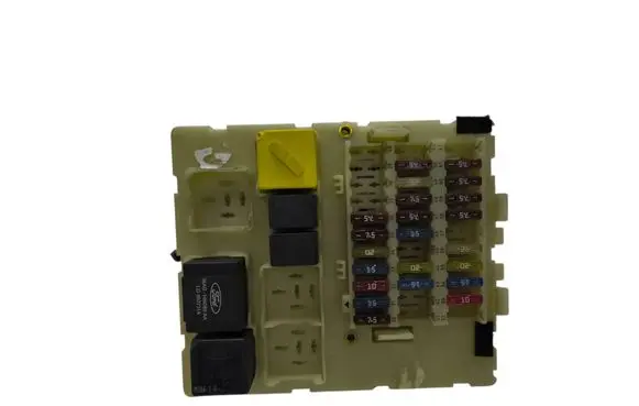 Ford Focus Fuse module 98AG14A073AG 518234802 98AG14K150AE
