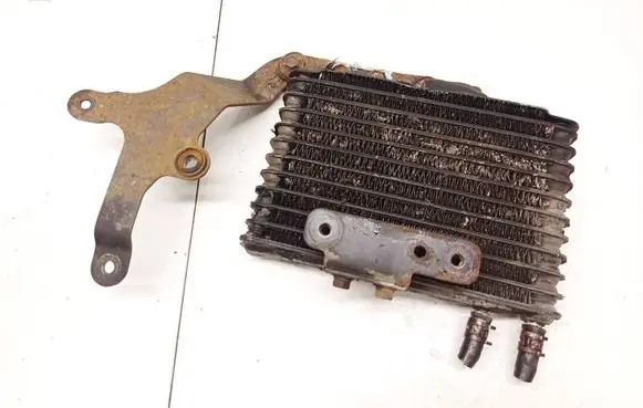 Mitsubishi Outlander Engine oil radiator 