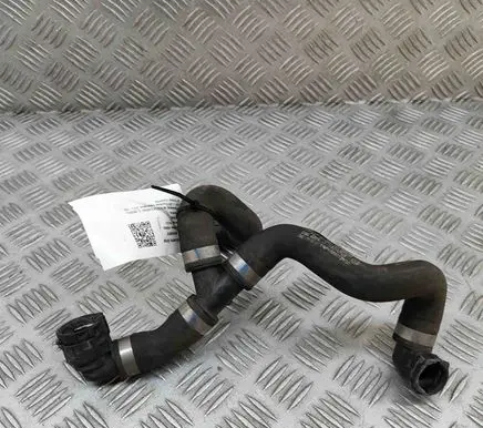 Mercedes-Benz C W205 Engine coolant pipe/hose A2055013984