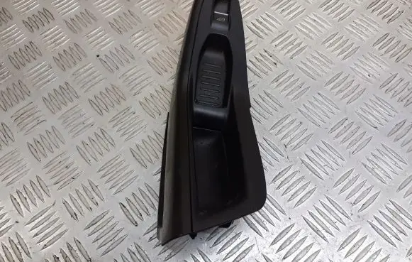 Ford Fiesta Quarter vent window switch C1BB-A240A40