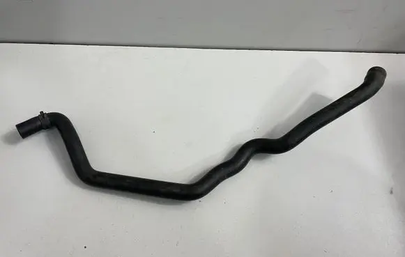 BMW X5 E70 Engine coolant pipe/hose 6973027