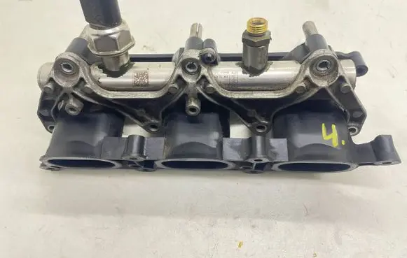 Audi A6 S6 C6 4F Intake manifold 06E133109J