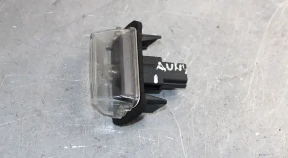 Toyota Auris E180 Number plate light