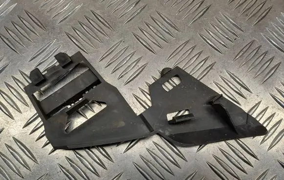 Volvo V50 Headlight/headlamp mounting bracket 30678261