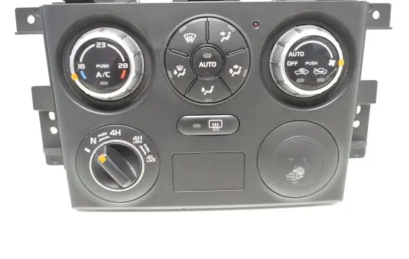 Suzuki Grand Vitara II Climate control unit 3951065JD12ZJ 3951064J0
