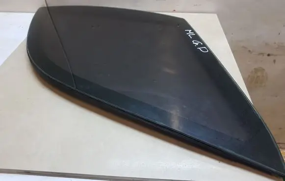 Mercedes-Benz ML W163 Rear side window