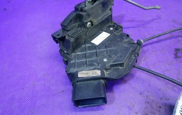 Mazda 3 I Rear door lock 3n6AA26412BP