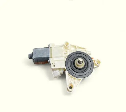 Mercedes-Benz E W212 Front door window regulator motor A2048200242