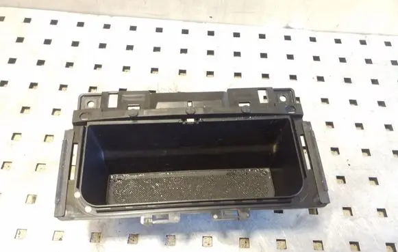 Ashtray (front)