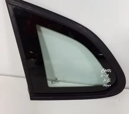 BMW X1 E84 Rear side window