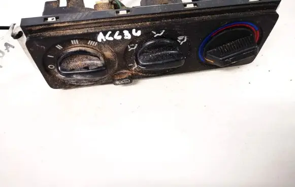 Hyundai Lantra I Climate control unit