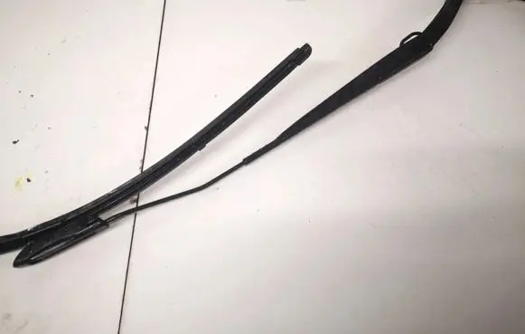 Renault Megane II Front wiper blade arm 8200417218
