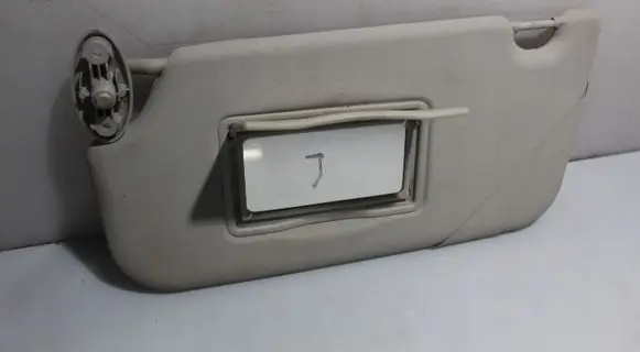 Sun visor clip/hook/bracket