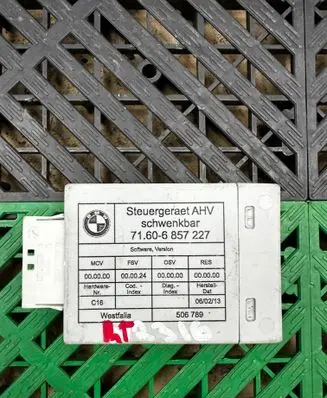 BMW 3 E90 E91 Tow bar trailer control unit/module 6857227