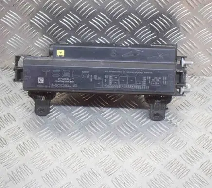 Tesla Model S Fuse box set 111905900A 109440500F