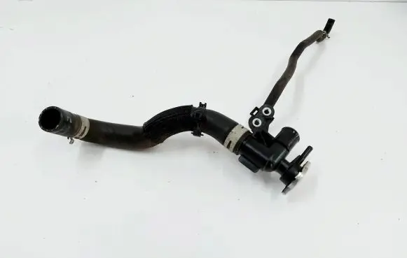 Toyota Yaris XP210 Engine coolant pipe/hose