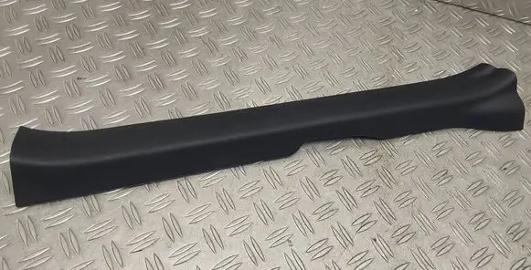 Front sill trim cover