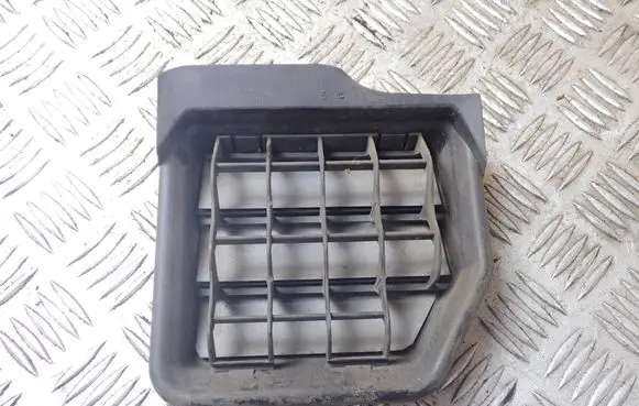 Volkswagen Scirocco Quarter panel pressure vent 1K0819466B