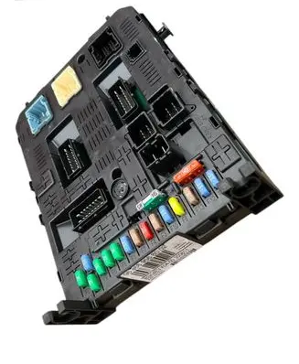 Citroen C4 I Picasso Fuse module 9666895680 20977771 212456701
