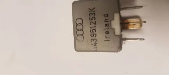 Audi A4 S4 B5 8D Other relay 443951253K 899512000