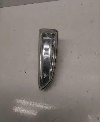 Opel Astra J Front fender indicator light 13273103