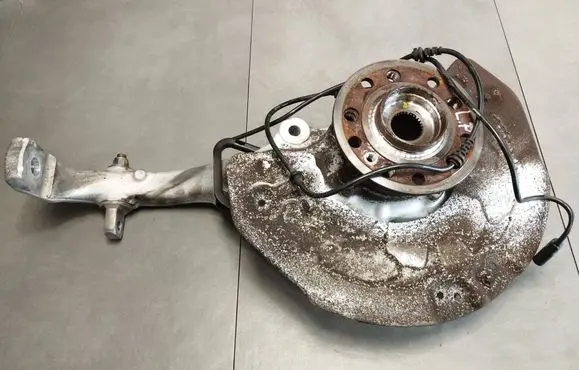 Mercedes-Benz GLC X253 C253 Front wheel hub spindle knuckle