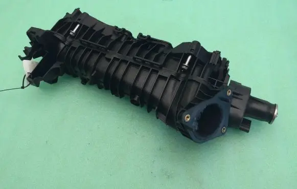 BMW 5 F10 F11 Intake manifold 780799106 850640606