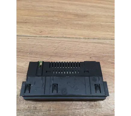 Volkswagen Tiguan USB socket connector 5NA035700 32300002437983