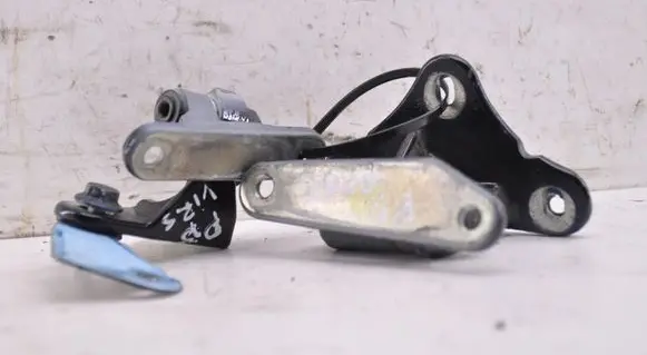 Mercedes-Benz GL X164 Front door hinges set C359