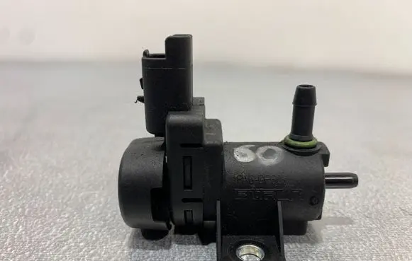 Volvo XC60 Vacuum valve 9665456180