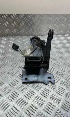 Ford Mondeo MK V ISOFIX Bracket DS7A9660872 DG9T14A547EC