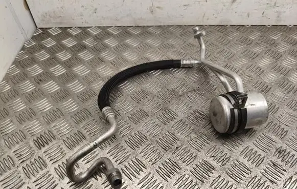 Renault Megane E-Tech Air conditioning (A/C) pipe/hose 924905MZ1A