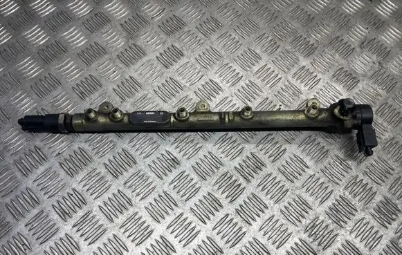 Mercedes-Benz A W168 Fuel main line pipe A6680700095 0445214005