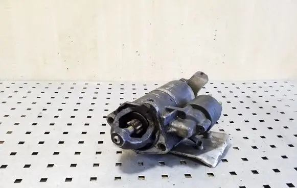 Audi A6 S6 C4 4A Starter motor 0331303162662