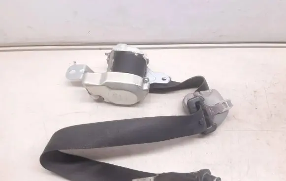 Nissan Navara D40 Front seatbelt 7P1030P
