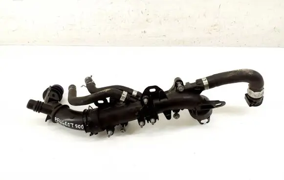 Peugeot 5008 II Engine coolant pipe/hose Z12002107