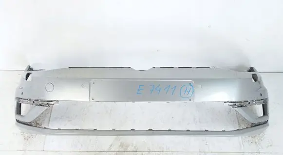 Volkswagen Golf VII Front bumper 5G0807221F