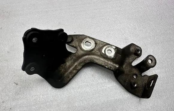 Volvo XC90 Holder (bracket) 31368143