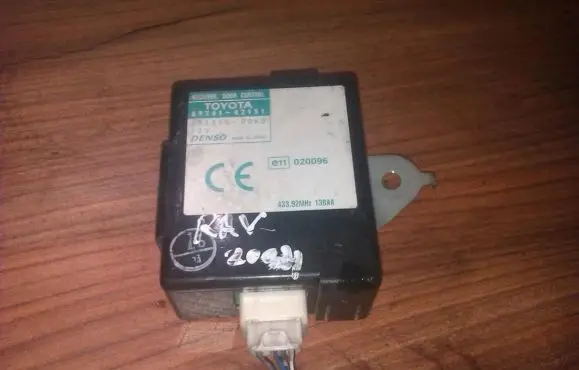 Toyota RAV 4 (XA20) Other control units/modules 8974142151